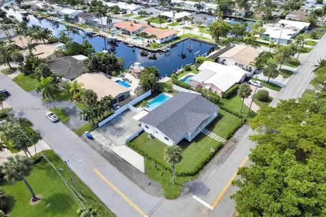 640 SE 5th Court Pompano Beach FL 33060