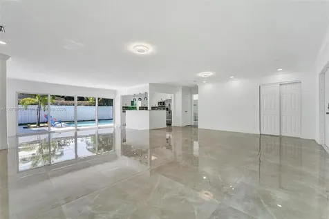 640 SE 5th Court Pompano Beach FL 33060