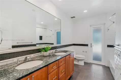 15830 SW 82nd Avenue Palmetto Bay FL 33157