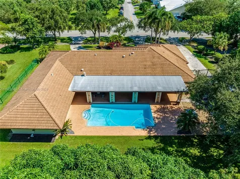 15830 SW 82nd Avenue Palmetto Bay FL 33157