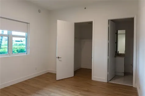 14951 Royal Oaks Lane North Miami FL 33181