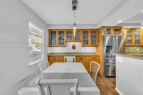 156 E Grantham E Deerfield Beach FL 33442