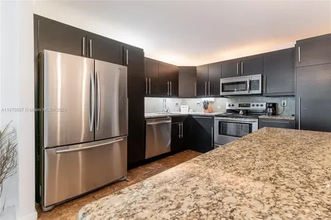 18071 Biscayne Boulevard Aventura FL 33160