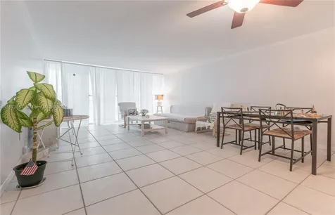 18071 Biscayne Boulevard Aventura FL 33160