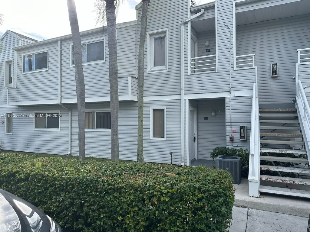 3473 NW 44th Street Oakland Park FL 33309