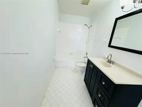 3473 NW 44th Street Oakland Park FL 33309