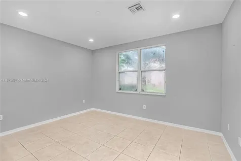 1557 SE 20th Terrace Homestead FL 33035