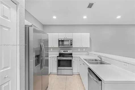 1557 SE 20th Terrace Homestead FL 33035