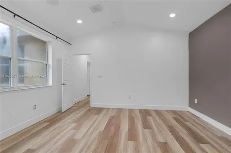 1557 SE 20th Terrace Homestead FL 33035