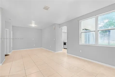 1557 SE 20th Terrace Homestead FL 33035