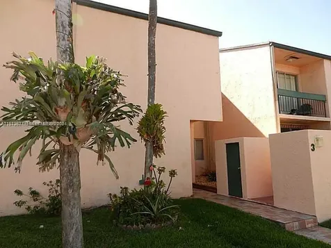 9173 Fontainebleau Boulevard Miami FL 33172