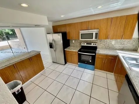 9173 Fontainebleau Boulevard Miami FL 33172