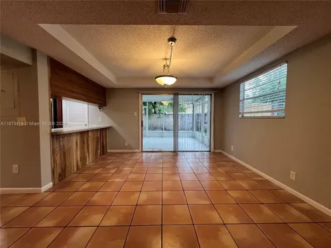 5013 SW 90th Terrace Cooper City FL 33328