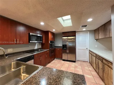 5013 SW 90th Terrace Cooper City FL 33328