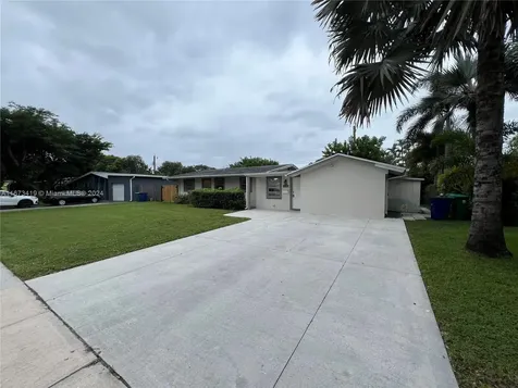 5013 SW 90th Terrace Cooper City FL 33328