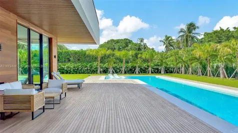 9860 NE 5th Avenue Road Miami Shores FL 33138