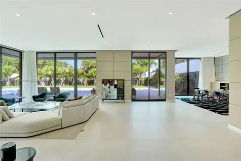 9860 NE 5th Avenue Road Miami Shores FL 33138
