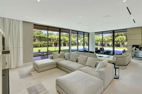 9860 NE 5th Avenue Road Miami Shores FL 33138