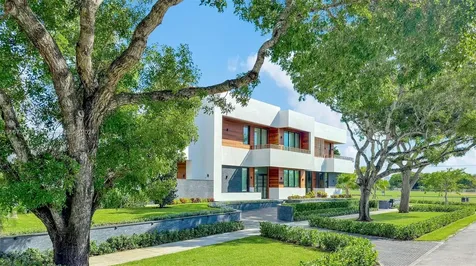 9860 NE 5th Avenue Road Miami Shores FL 33138