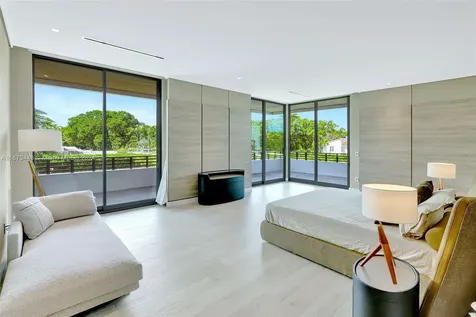 9860 NE 5th Avenue Road Miami Shores FL 33138