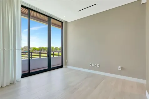 9860 NE 5th Avenue Road Miami Shores FL 33138
