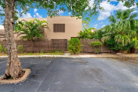 1333 NW 122nd Terrace Pembroke Pines FL 33026