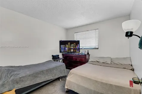 1333 NW 122nd Terrace Pembroke Pines FL 33026