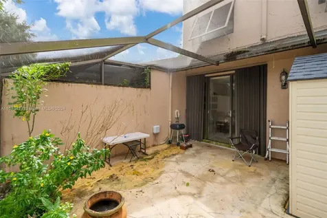 1333 NW 122nd Terrace Pembroke Pines FL 33026