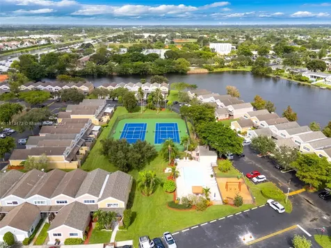 1333 NW 122nd Terrace Pembroke Pines FL 33026