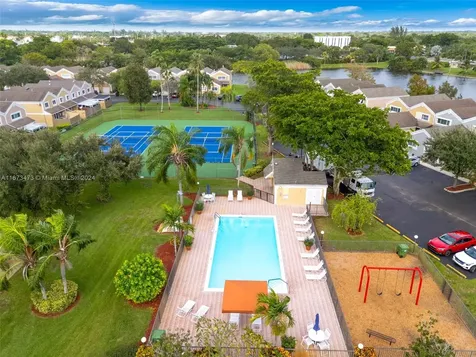 1333 NW 122nd Terrace Pembroke Pines FL 33026