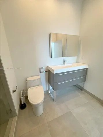 325 S Biscayne Boulevard Miami FL 33131