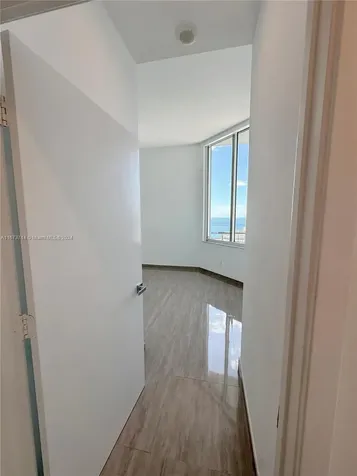 325 S Biscayne Boulevard Miami FL 33131