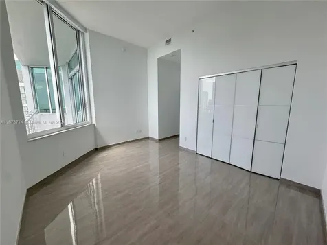 325 S Biscayne Boulevard Miami FL 33131