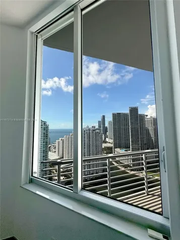 325 S Biscayne Boulevard Miami FL 33131