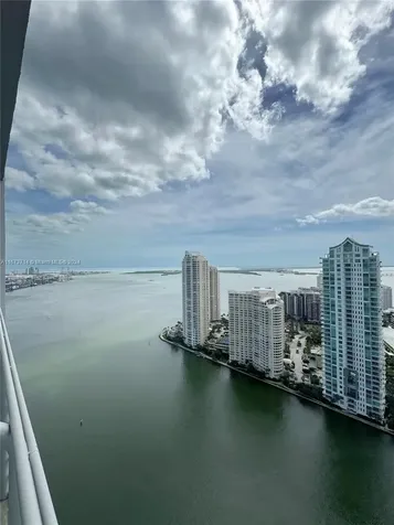 325 S Biscayne Boulevard Miami FL 33131