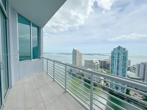 325 S Biscayne Boulevard Miami FL 33131