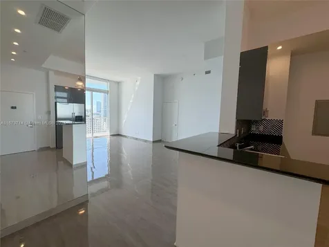 325 S Biscayne Boulevard Miami FL 33131
