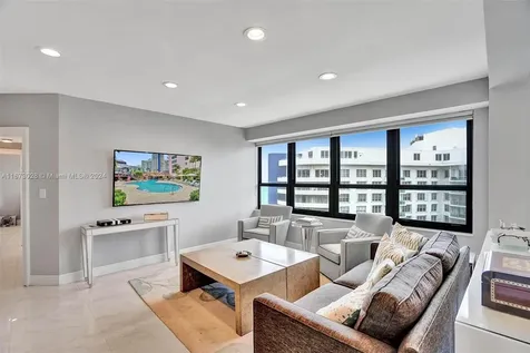 5225 Collins Avenue Miami Beach FL 33140