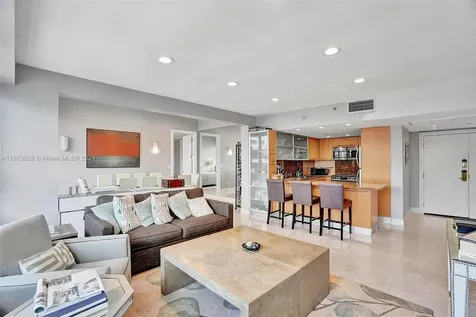 5225 Collins Avenue Miami Beach FL 33140