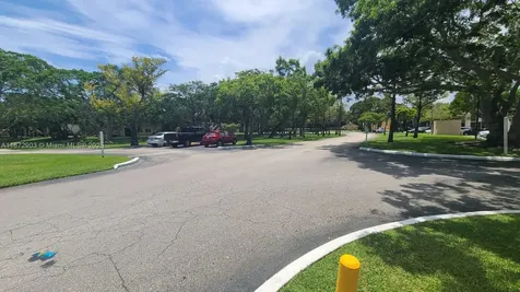 800 Cypress Park Way Deerfield Beach FL 33064