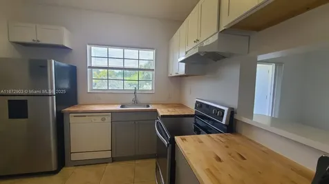 800 Cypress Park Way Deerfield Beach FL 33064
