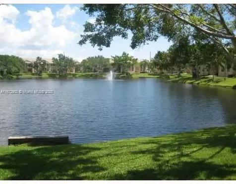 800 Cypress Park Way Deerfield Beach FL 33064