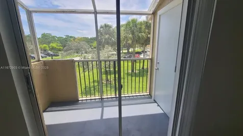 800 Cypress Park Way Deerfield Beach FL 33064