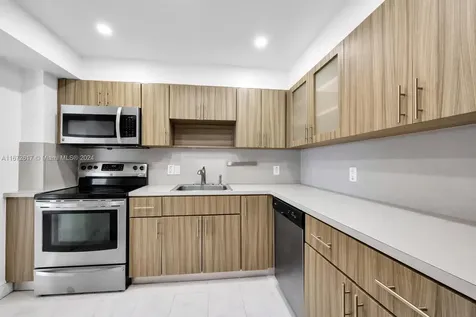590 Ocean Drive Key Biscayne FL 33149