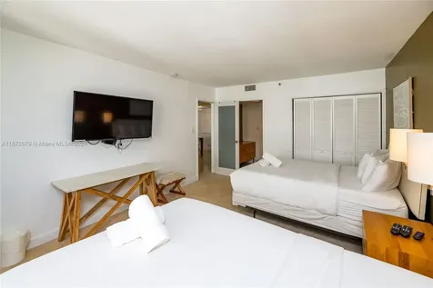 5225 Collins Avenue Miami Beach FL 33140