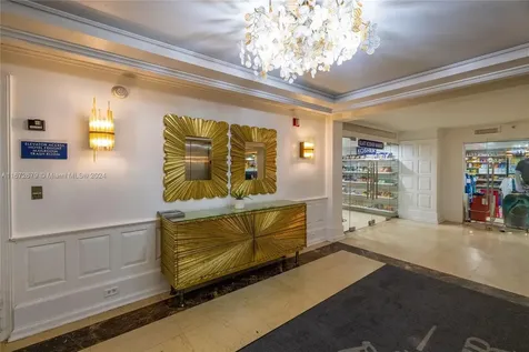 5225 Collins Avenue Miami Beach FL 33140