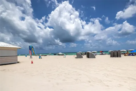 5225 Collins Avenue Miami Beach FL 33140