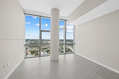 851 NE 1st Avenue Miami FL 33132
