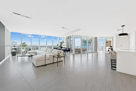 851 NE 1st Avenue Miami FL 33132