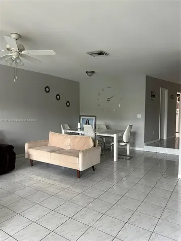 Miami FL 33193